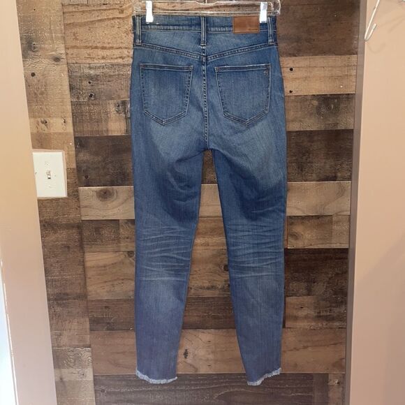 Madewell 10" High-Rise Skinny Jeans: Tulip-Hem Edition - Picture 7 of 11